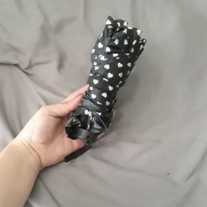 Chinese Laundry heart umbrella